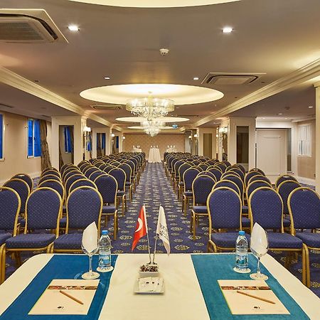 Doubletree By Hilton Izmir - Alsancak Hotel Kültér fotó