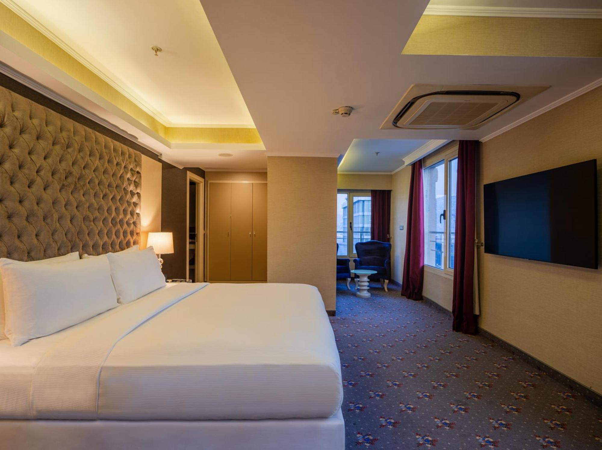 Doubletree By Hilton Izmir - Alsancak Hotel Kültér fotó