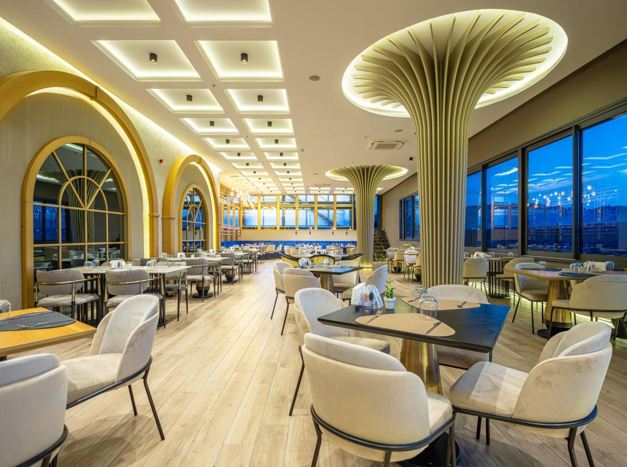 Doubletree By Hilton Izmir - Alsancak Hotel Kültér fotó