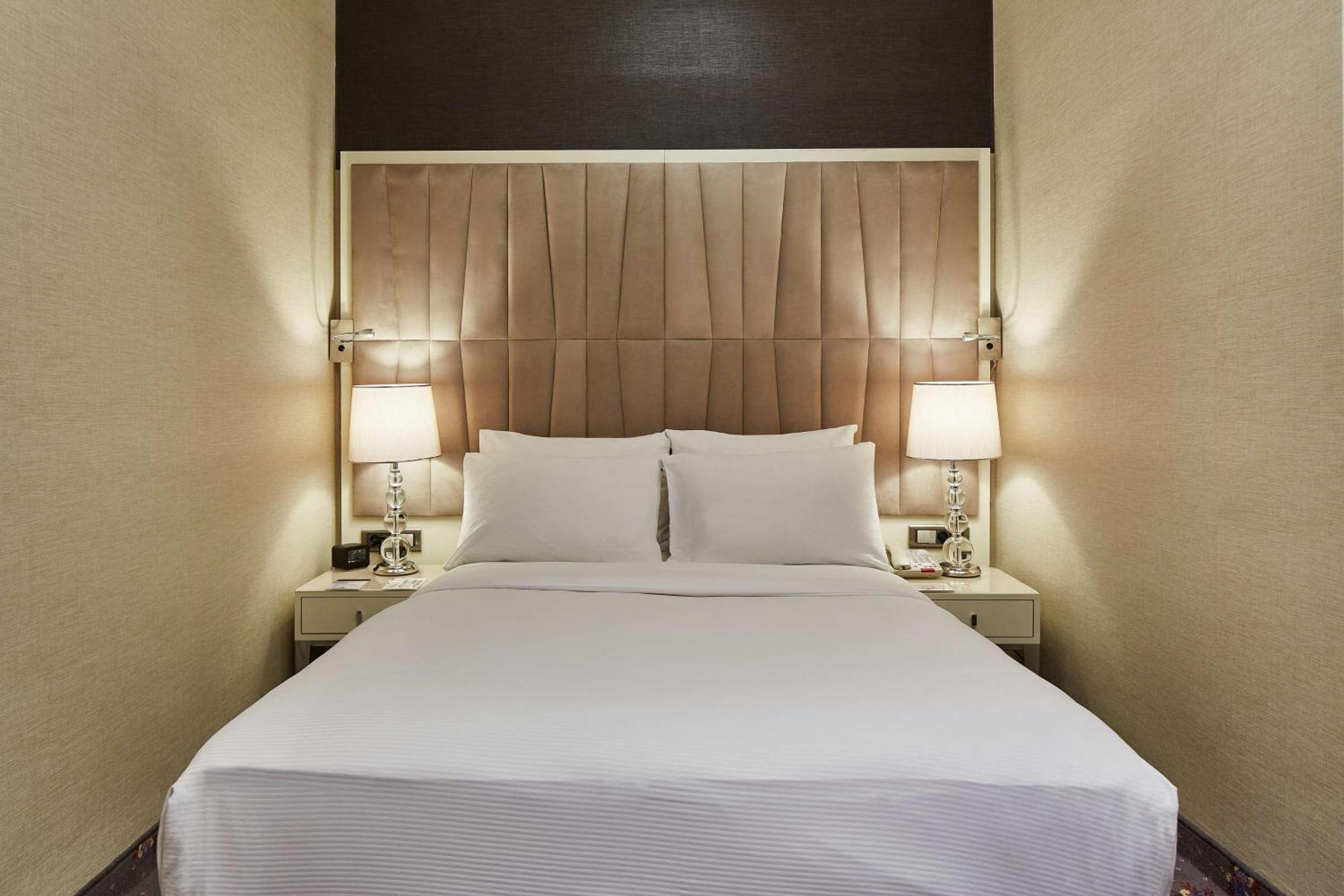 Doubletree By Hilton Izmir - Alsancak Hotel Kültér fotó